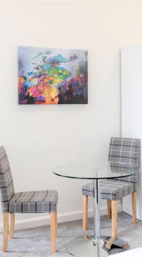 דירות Gorgeous Studio At The Heart Of Edinburgh Old Town מראה חיצוני תמונה