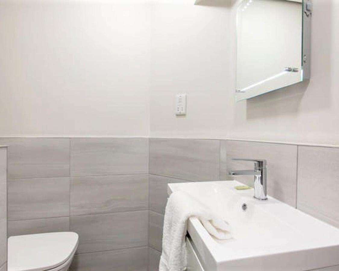 דירות Gorgeous Studio At The Heart Of Edinburgh Old Town מראה חיצוני תמונה