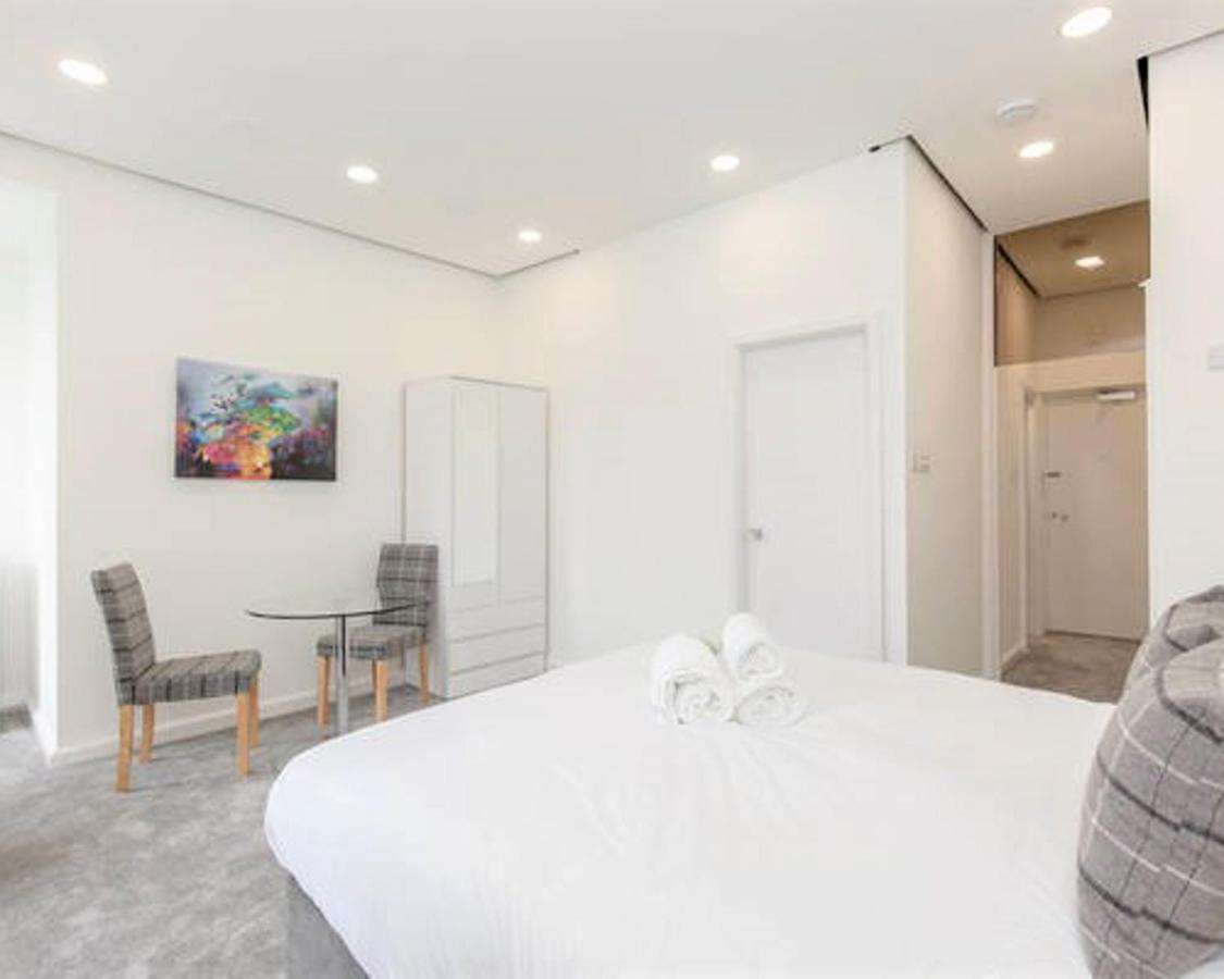 דירות Gorgeous Studio At The Heart Of Edinburgh Old Town מראה חיצוני תמונה